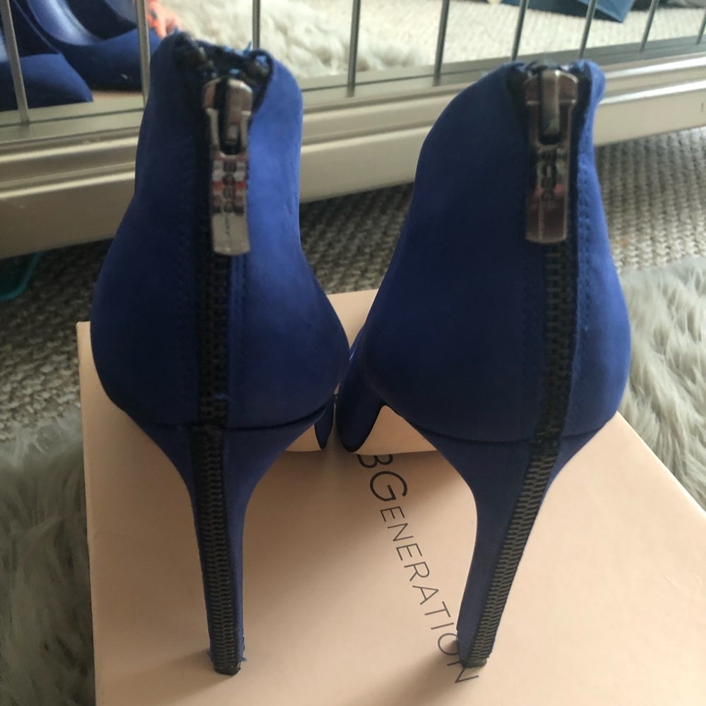Sexy BCBG pumps - Picture 3 of 8